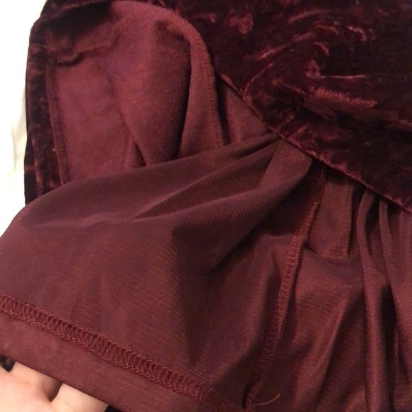 Dark Red Long Sleeve Open Back Velvet Style Dress Size Small - Picture 10 of 10